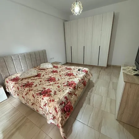 Genti Apartament Appartamento Tirana