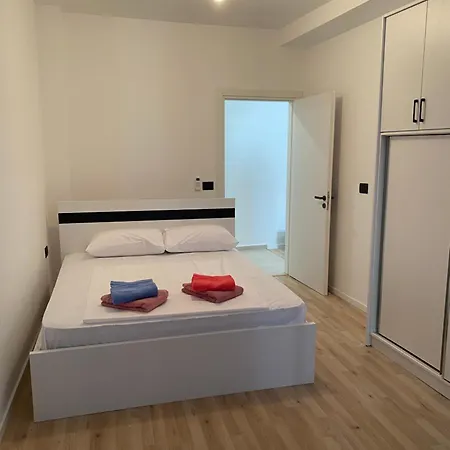 Genti Apartment Sarande